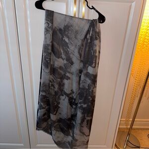 Chic Black and Gray Women's Scarf